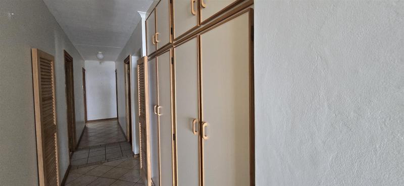 4 Bedroom Property for Sale in Reebok Western Cape